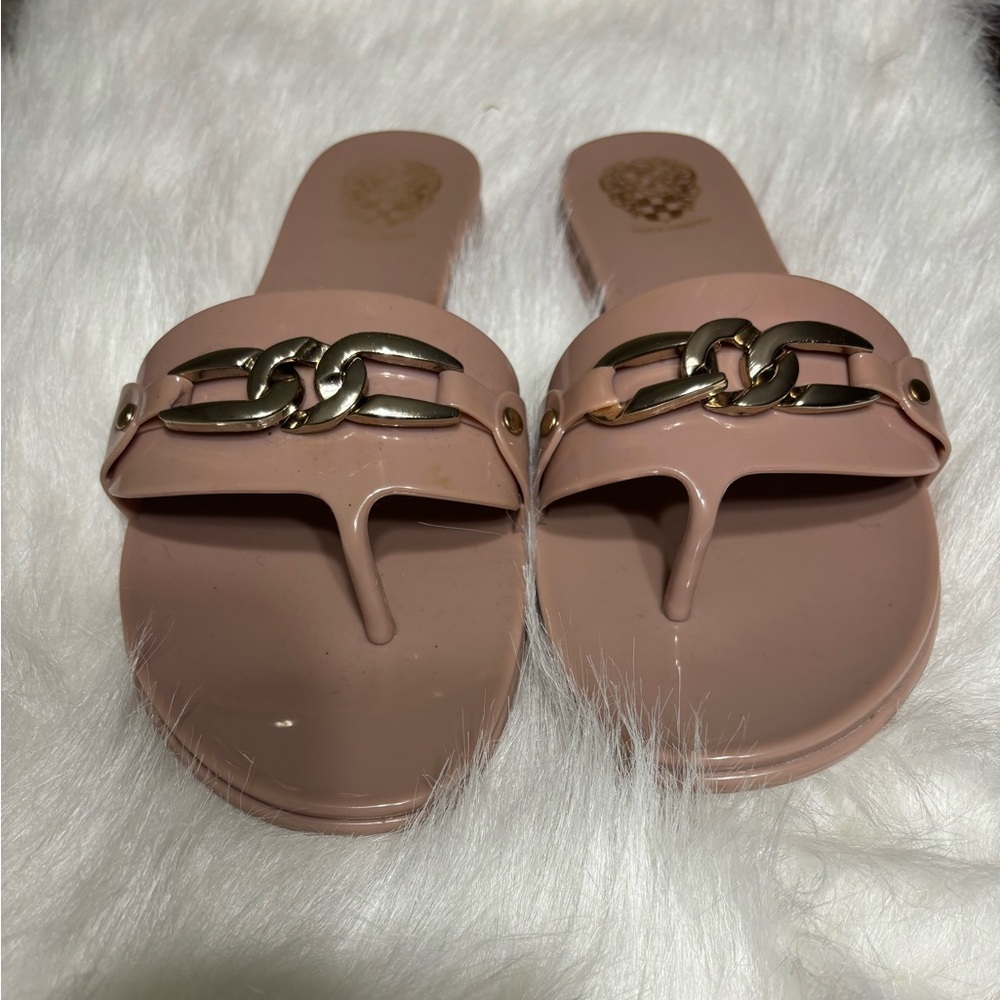 Vince camuto